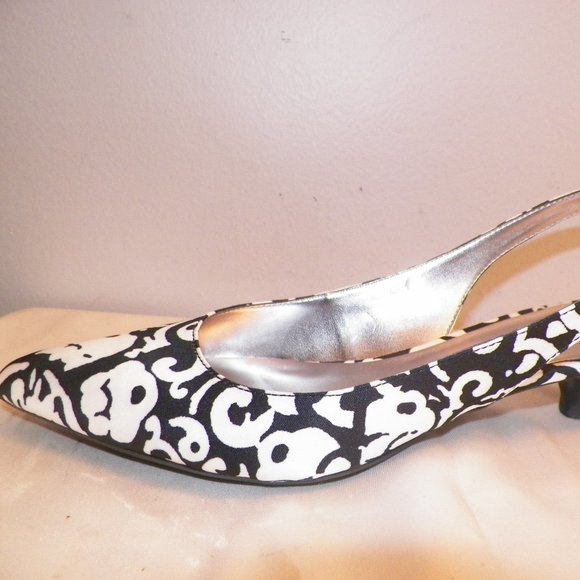 AK ANNE KLEIN i flex Kitten Heels Sz 6.5 M - Picture 2 of 7
